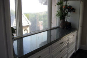 Granite Counter with Ogee Eased Edge